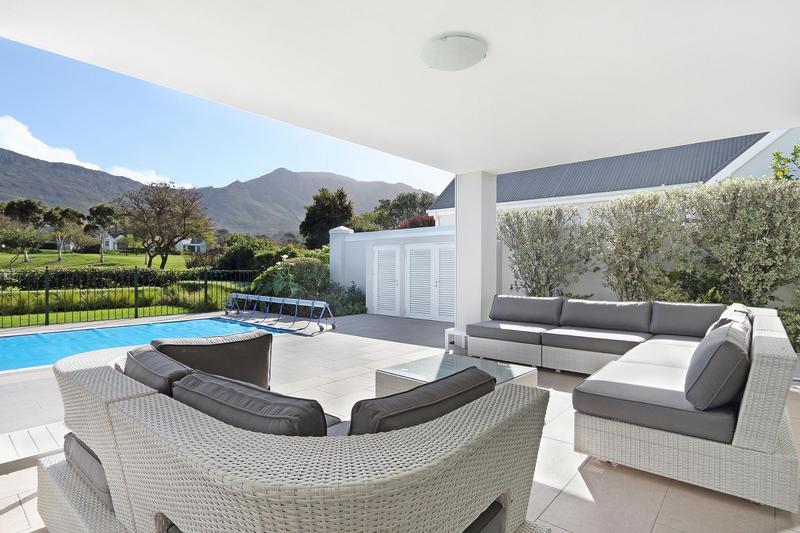 4 Bedroom Property for Sale in Steenberg Estate Western Cape